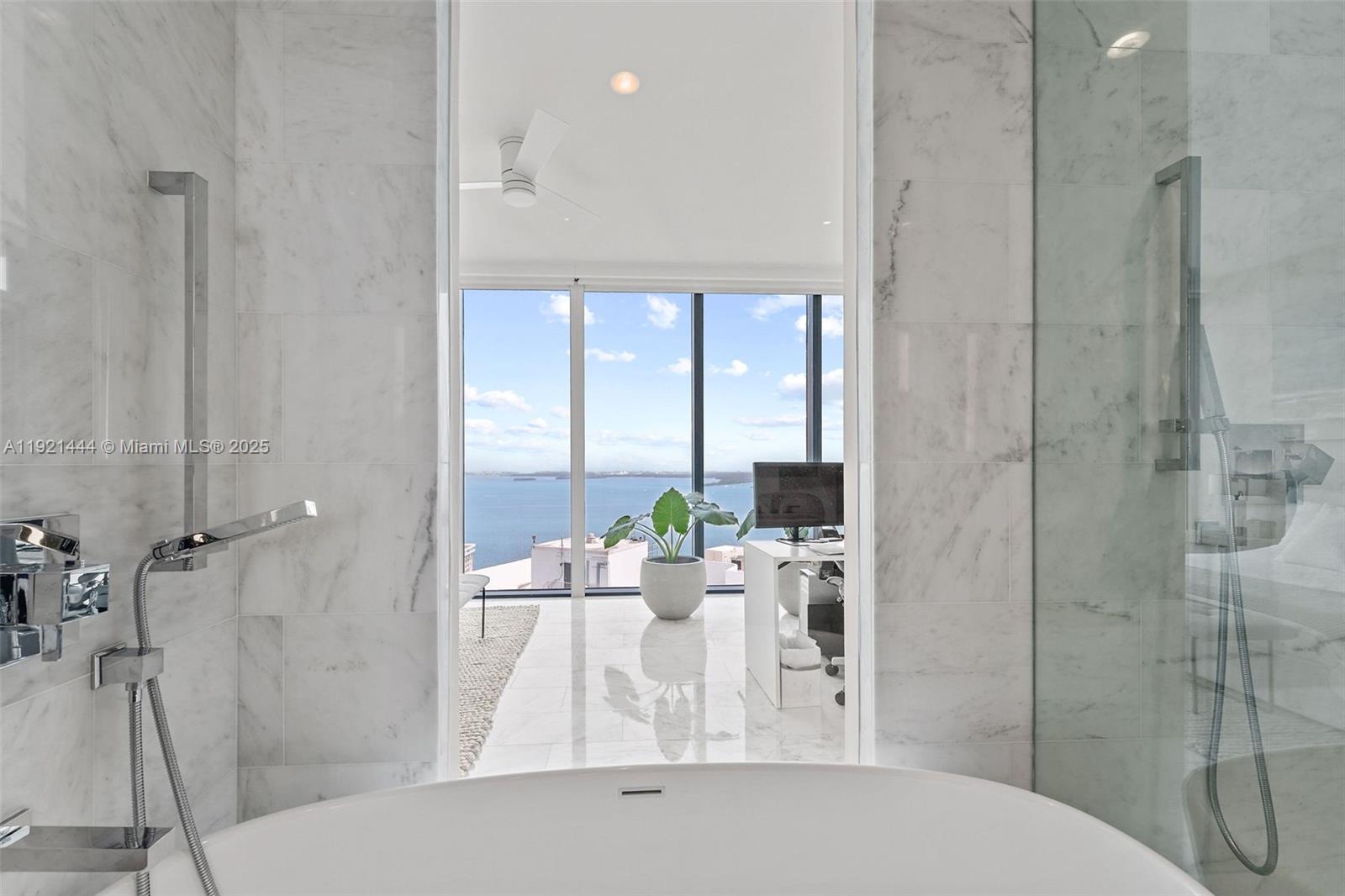 1451 Brickell Ave #2802 Miami, FL 33131