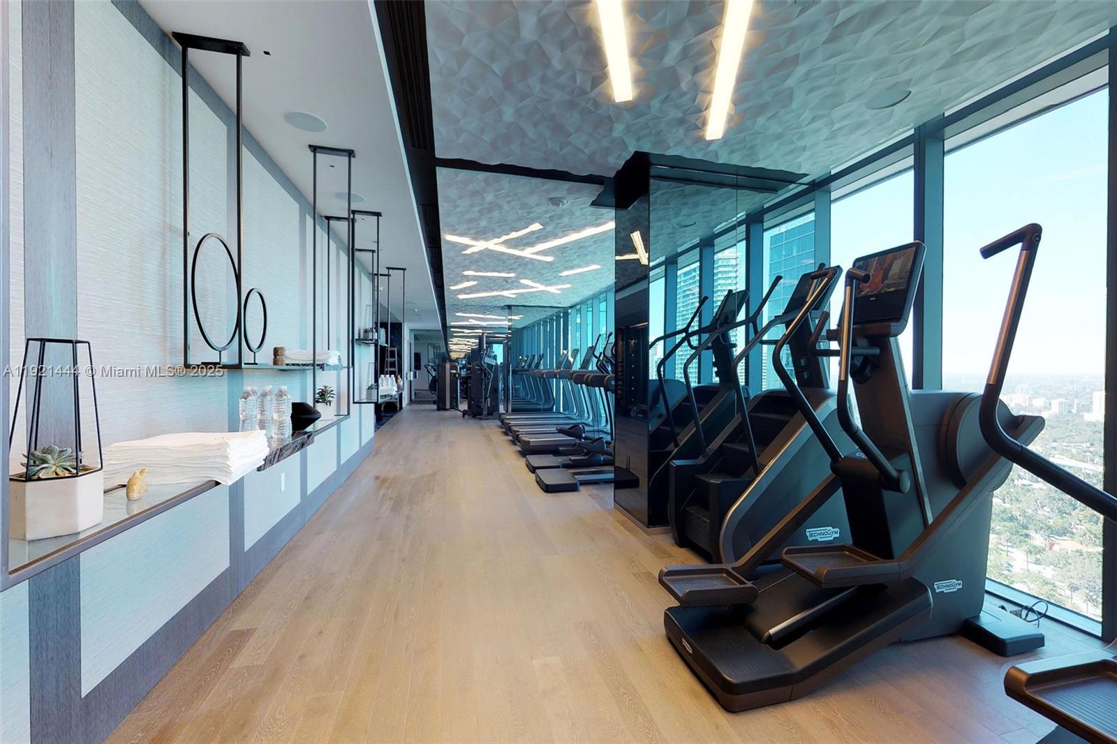 1451 Brickell Ave #2802 Miami, FL 33131