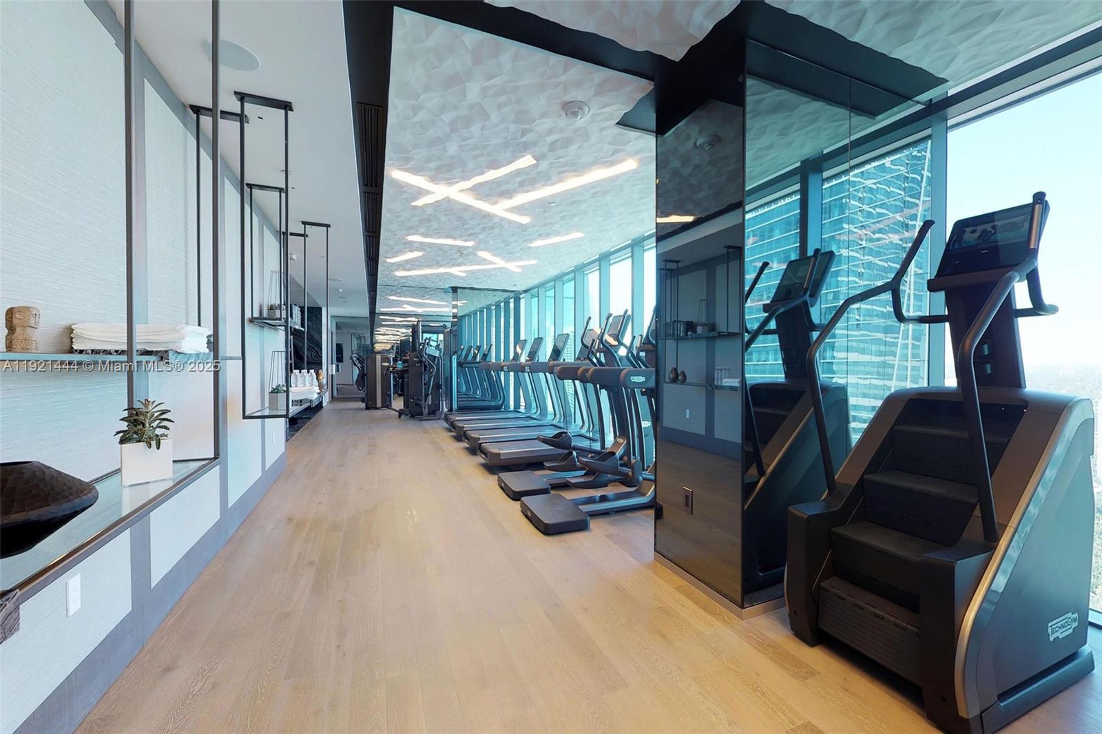 1451 Brickell Ave #2802 Miami, FL 33131