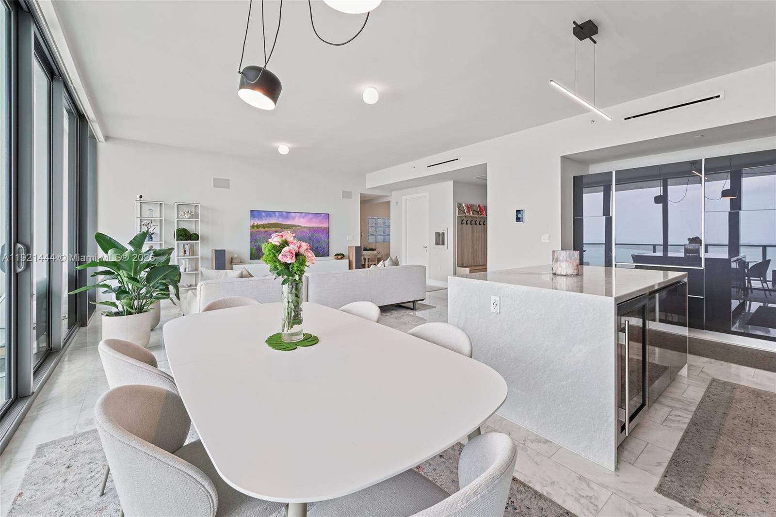 1451 Brickell Ave #2802 Miami, FL 33131