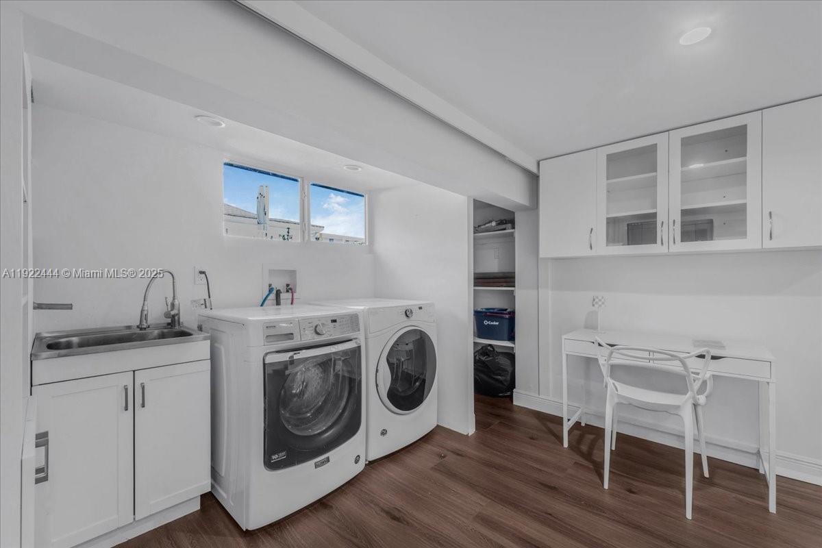 669 S Mashta Dr Key Biscayne, FL 33149