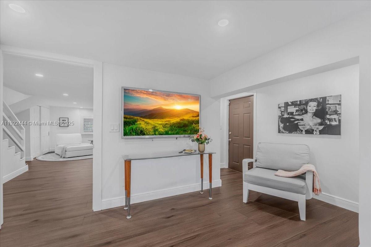 669 S Mashta Dr Key Biscayne, FL 33149