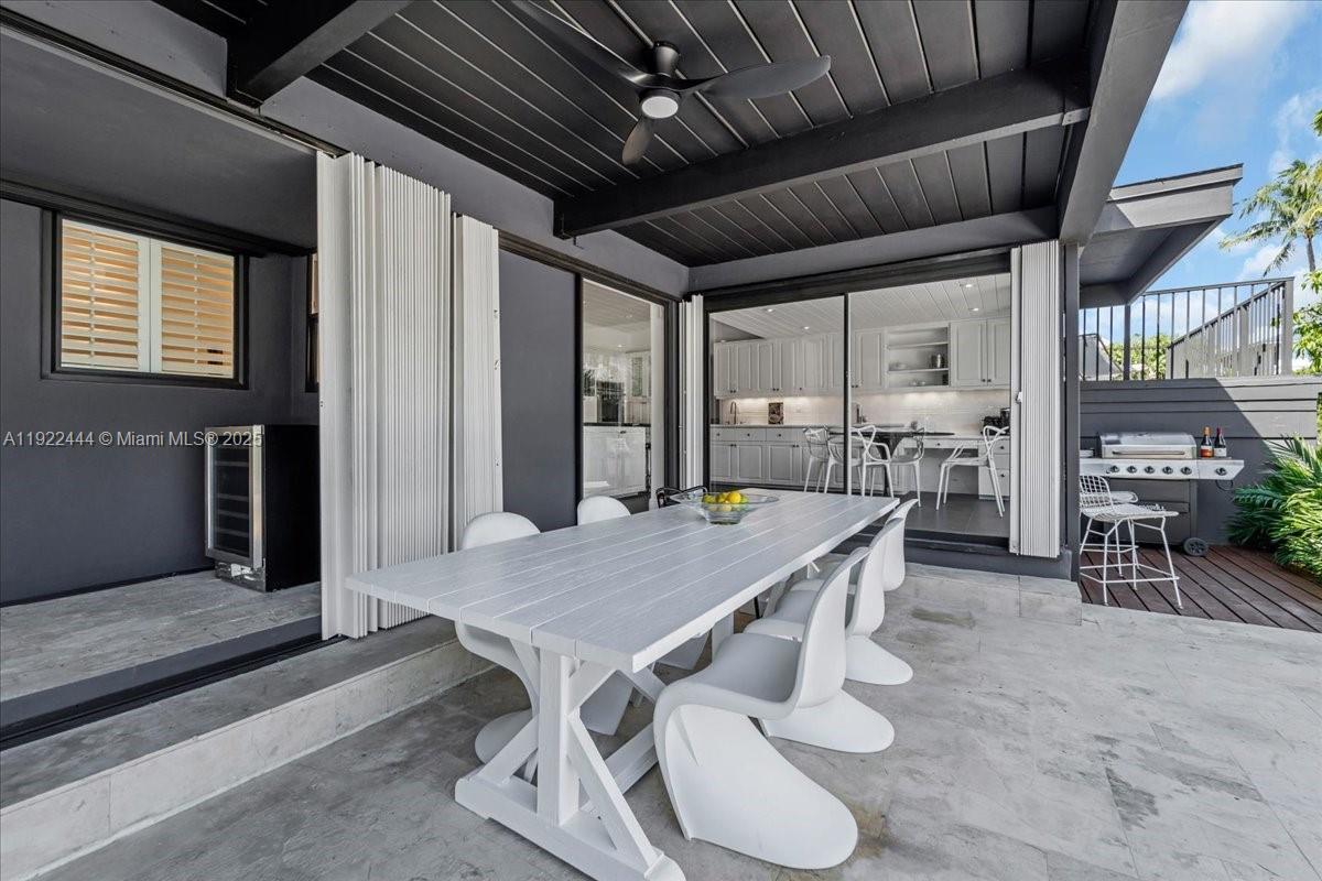 669 S Mashta Dr Key Biscayne, FL 33149