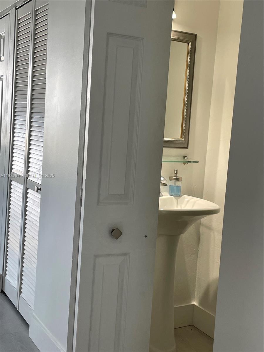 6900 Bay Dr #7A Miami Beach, FL 33141