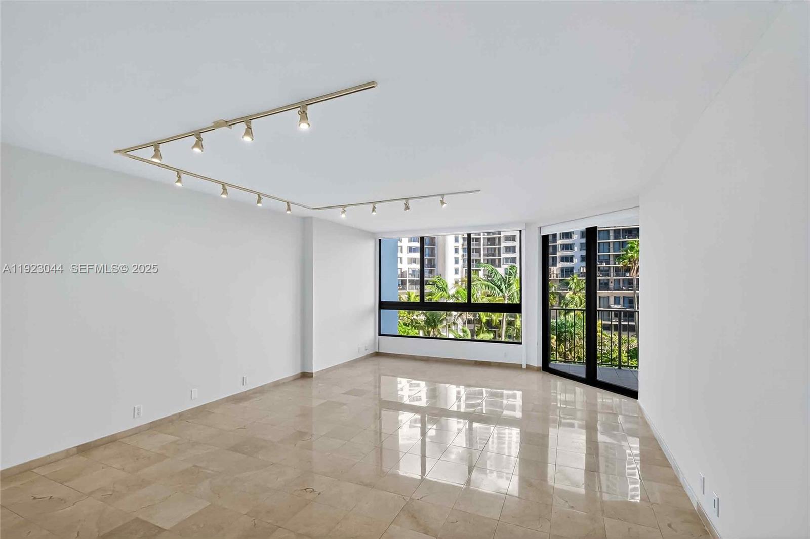 520 Brickell Key Dr #A604 Miami, FL 33131
