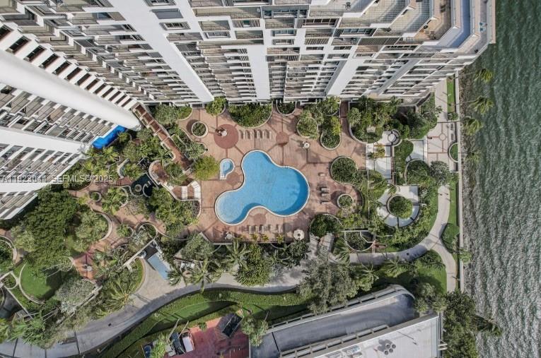 520 Brickell Key Dr #A604 Miami, FL 33131