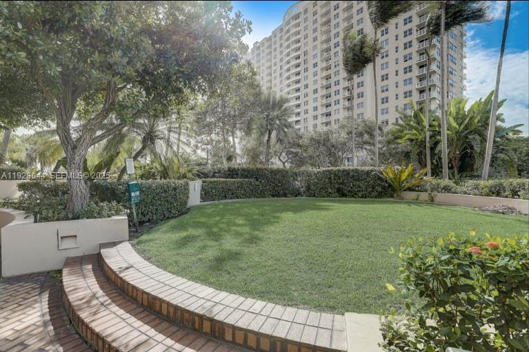 520 Brickell Key Dr #A604 Miami, FL 33131