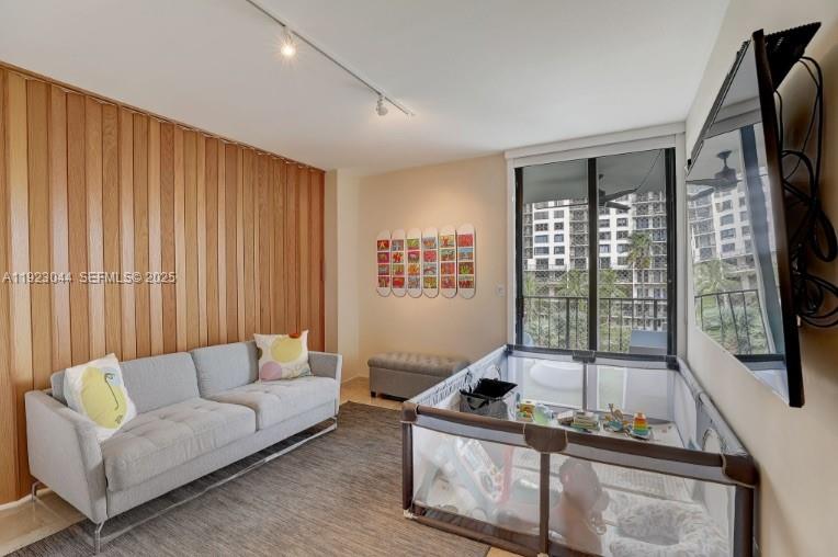 520 Brickell Key Dr #A604 Miami, FL 33131