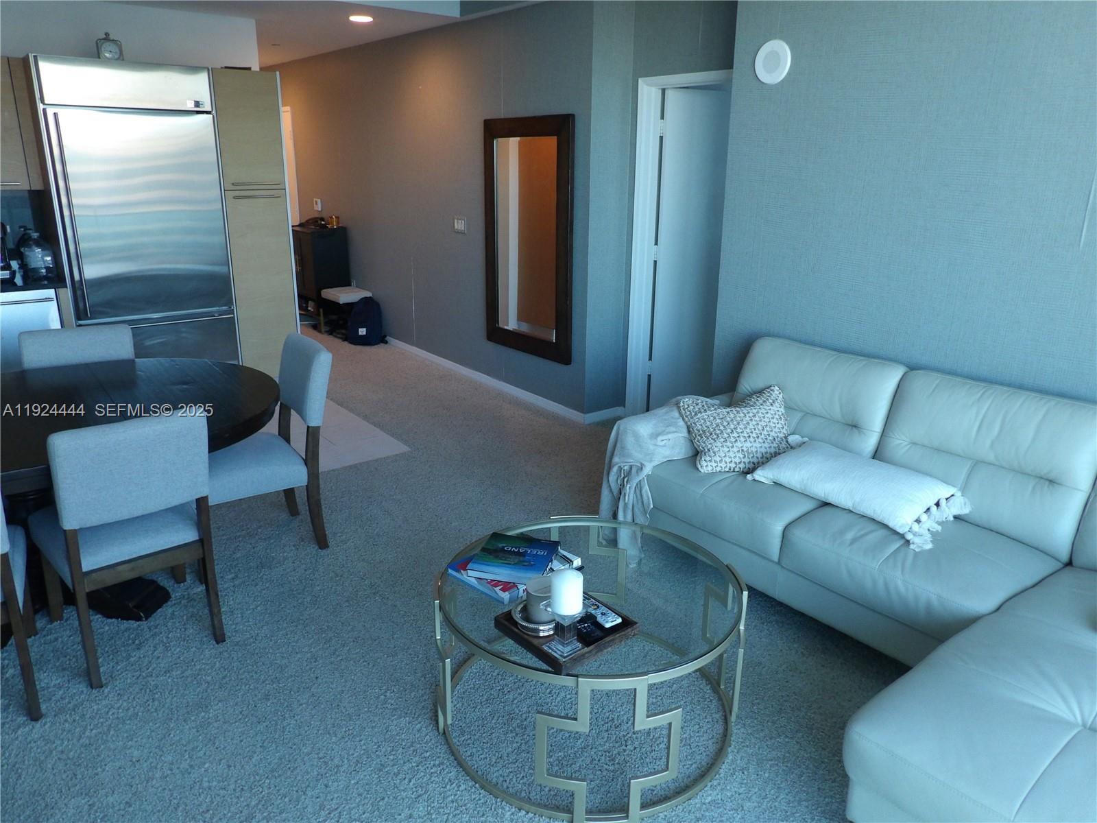 950 Brickell Bay Dr #4206