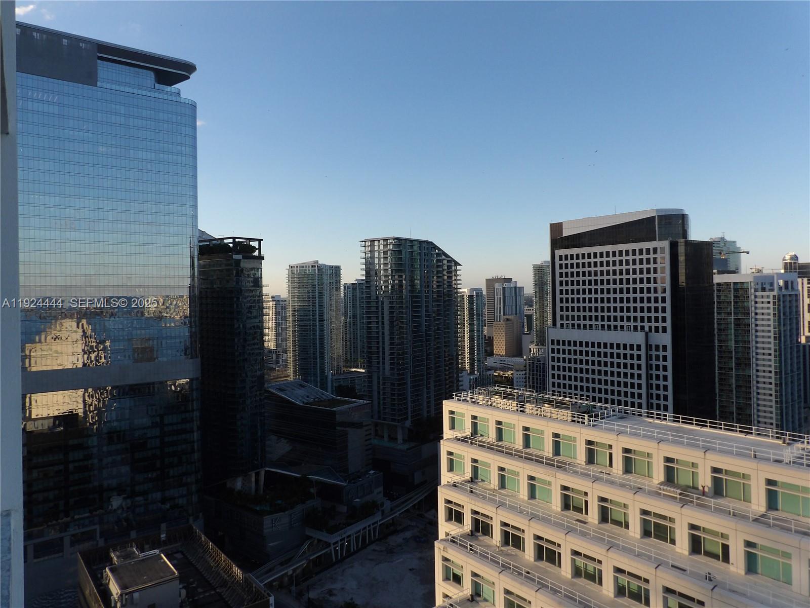 image The Plaza on Brickell East13