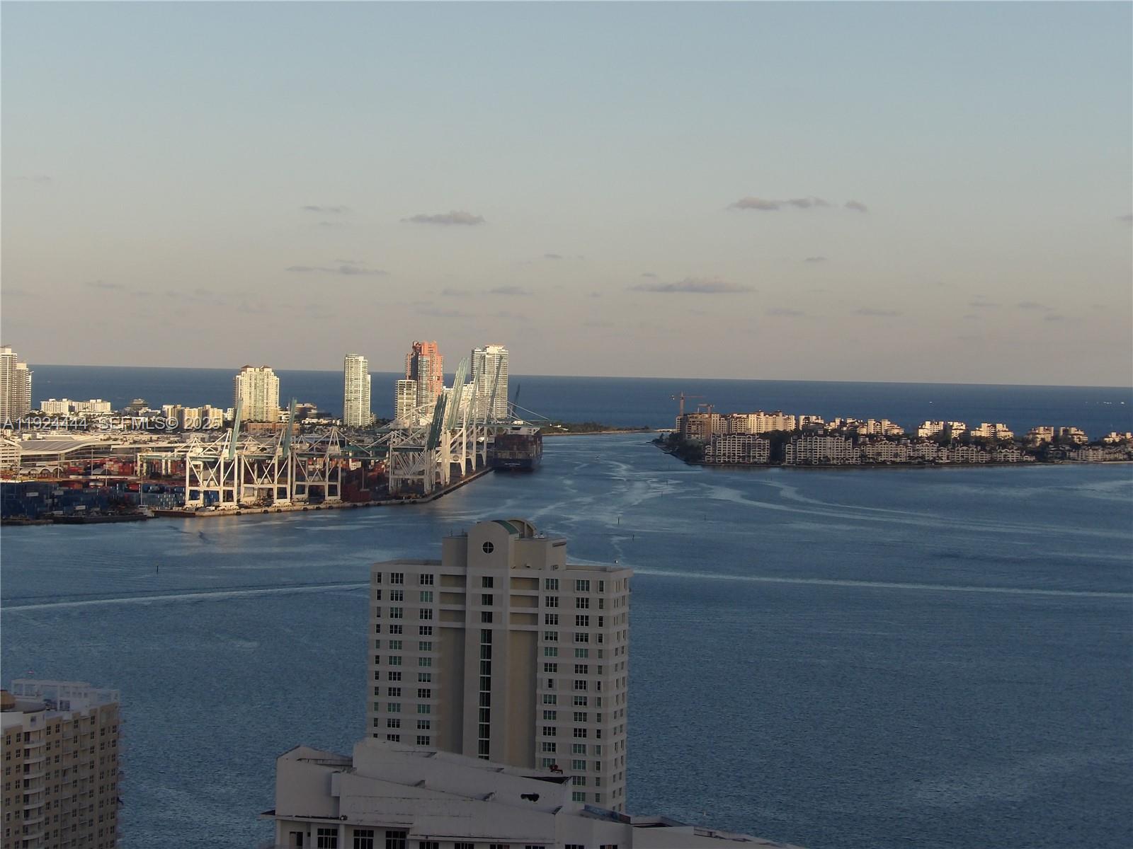 image The Plaza on Brickell East17