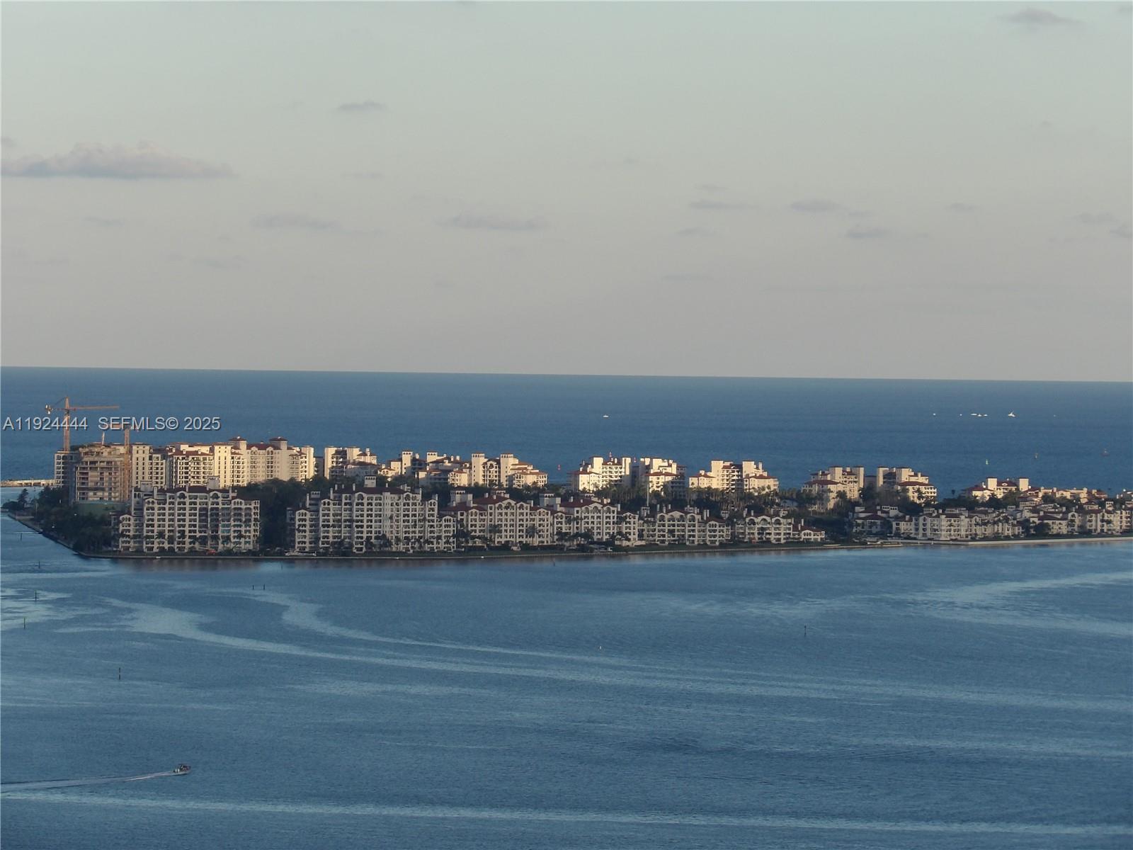 image The Plaza on Brickell East18