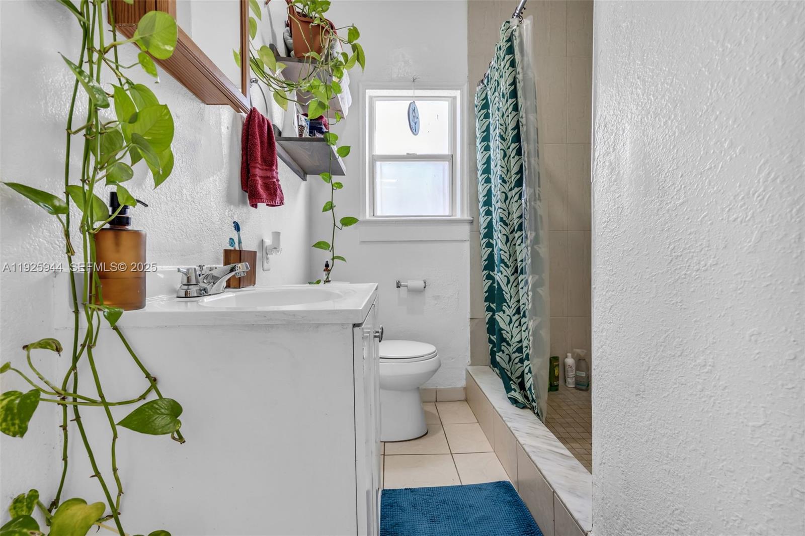 2271 SW 11th St Miami, FL 33135