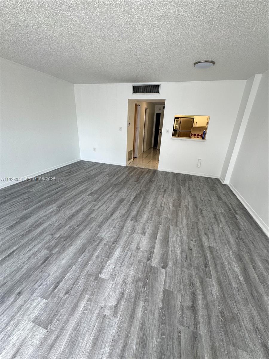 1470 NE 125th Ter #205 North Miami, FL 33161