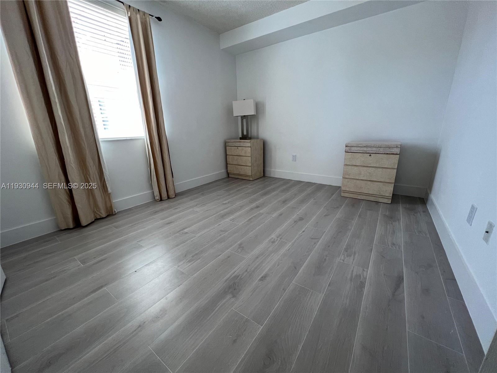 image Porto Bellagio Condo17