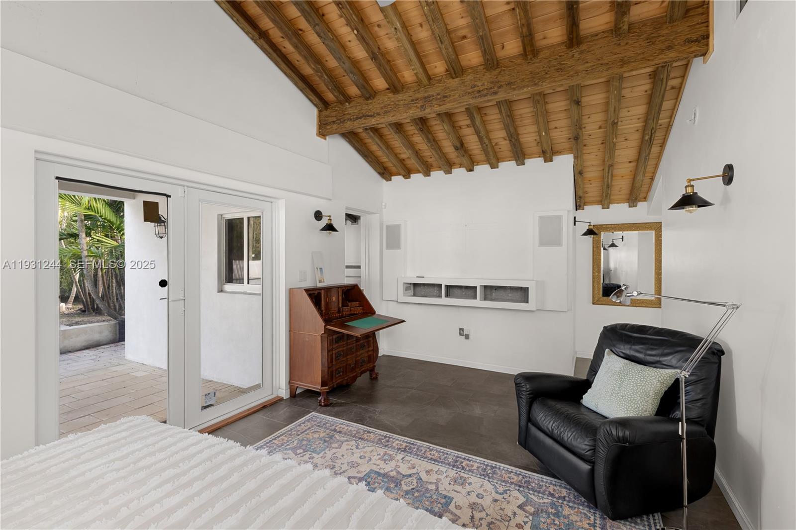 820 NE 83rd St Miami, FL 33138