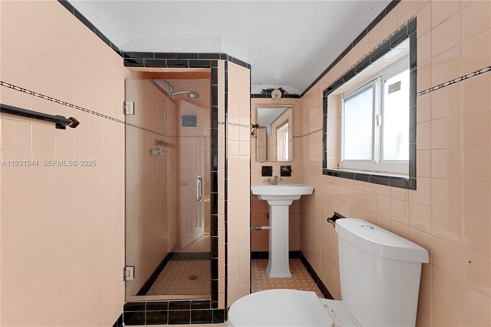 820 NE 83rd St Miami, FL 33138