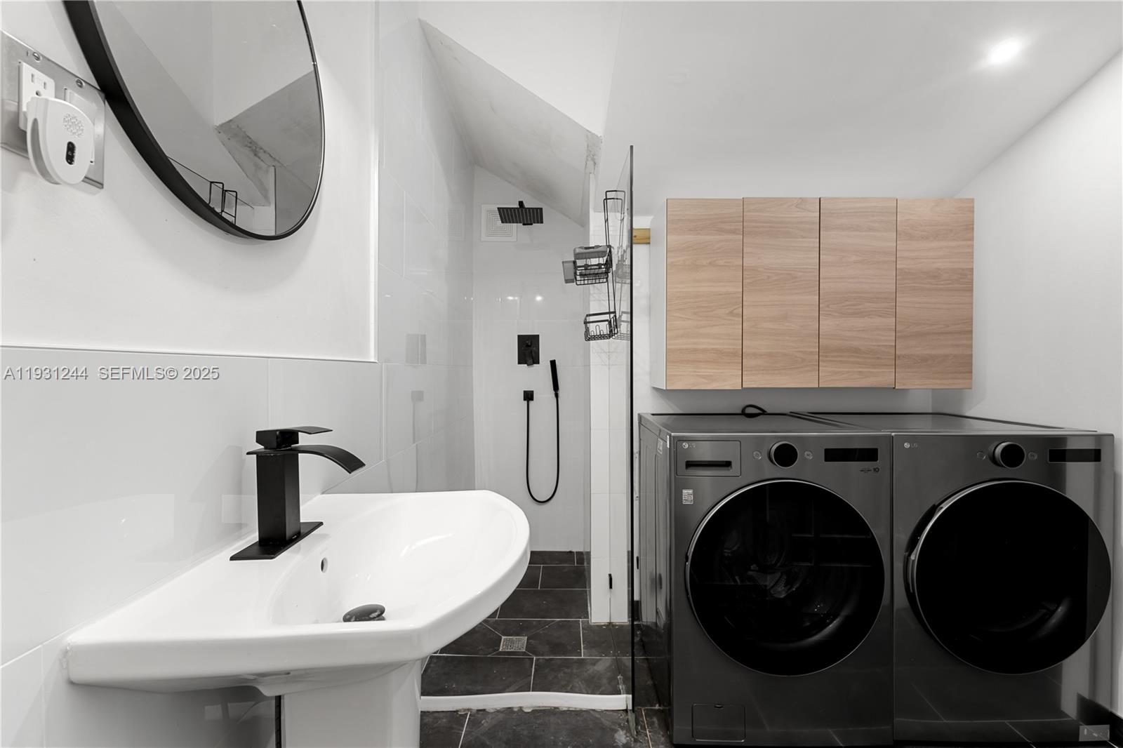 820 NE 83rd St Miami, FL 33138