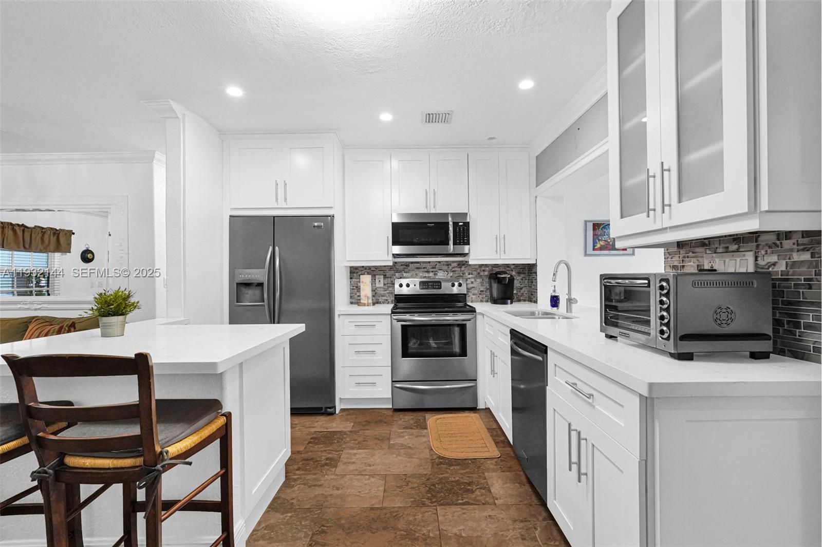 6266 SW 42nd St South Miami, FL 33155