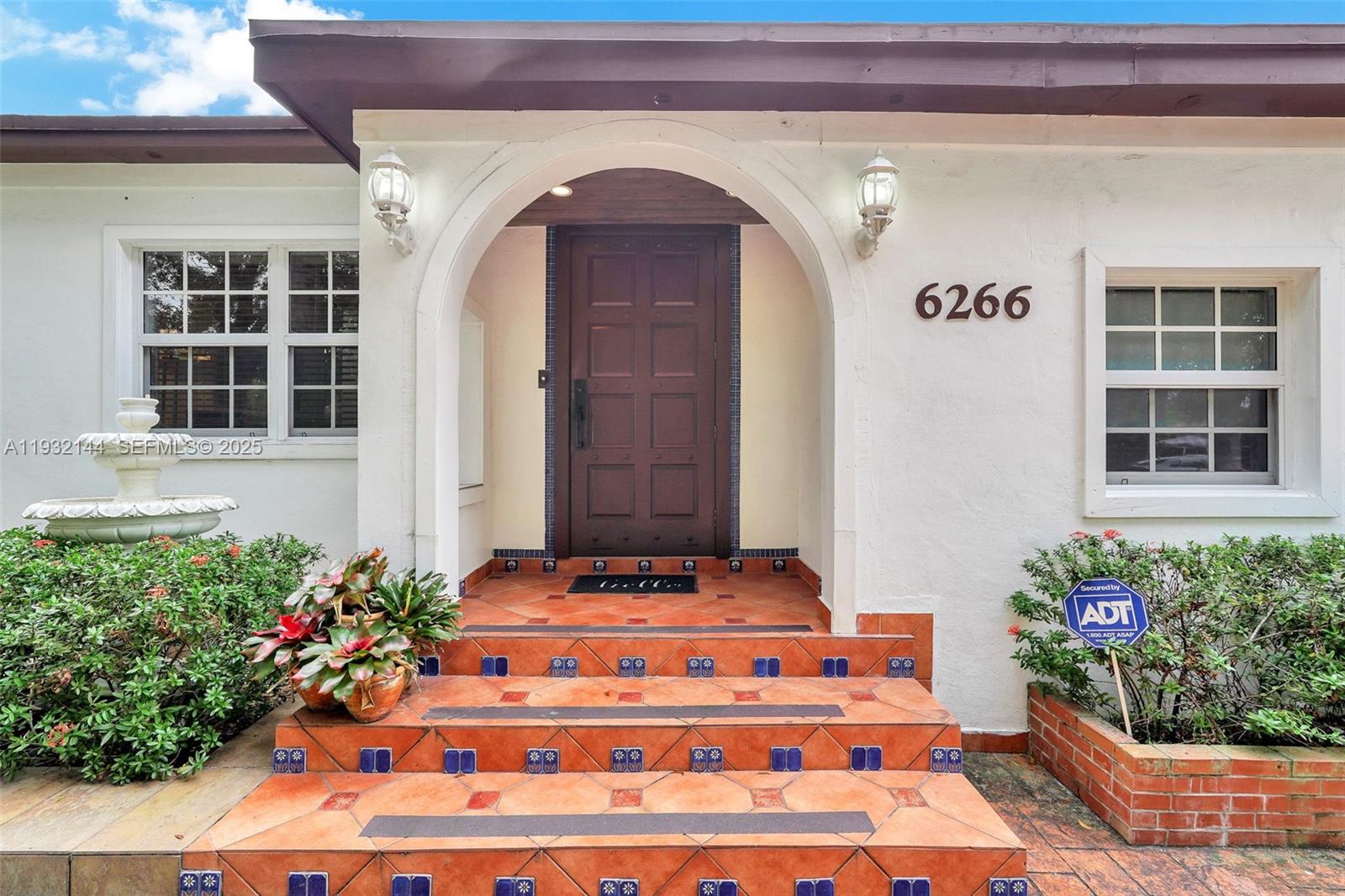 6266 SW 42nd St South Miami, FL 33155