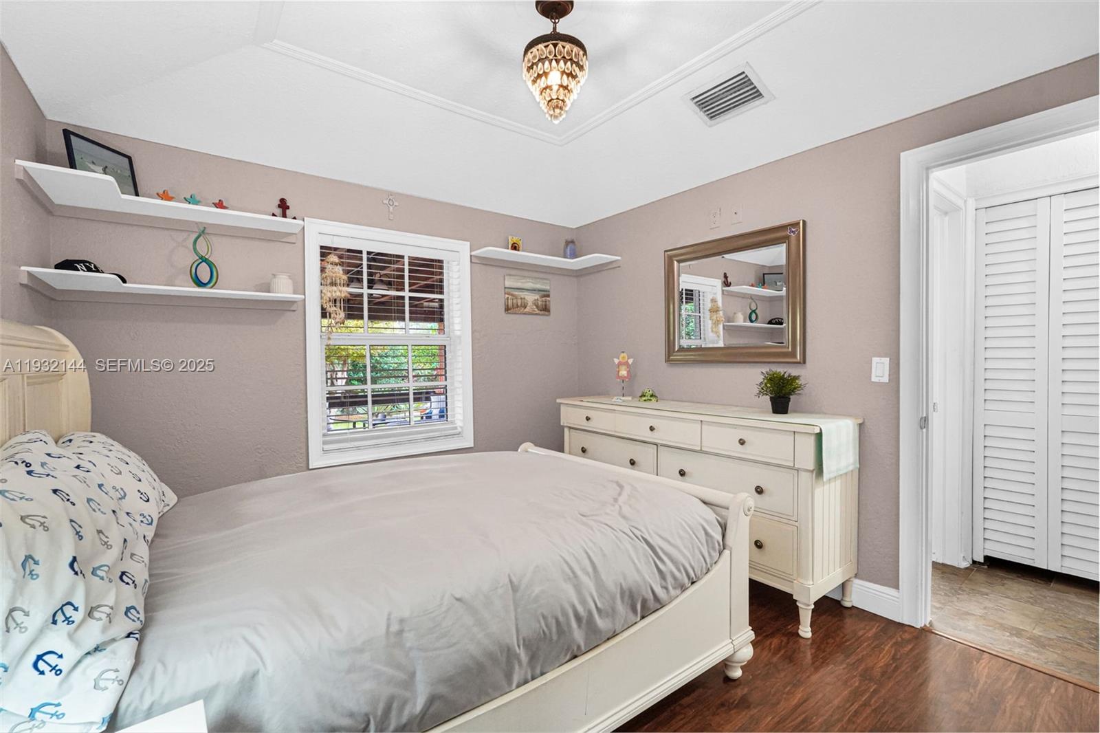 6266 SW 42nd St South Miami, FL 33155