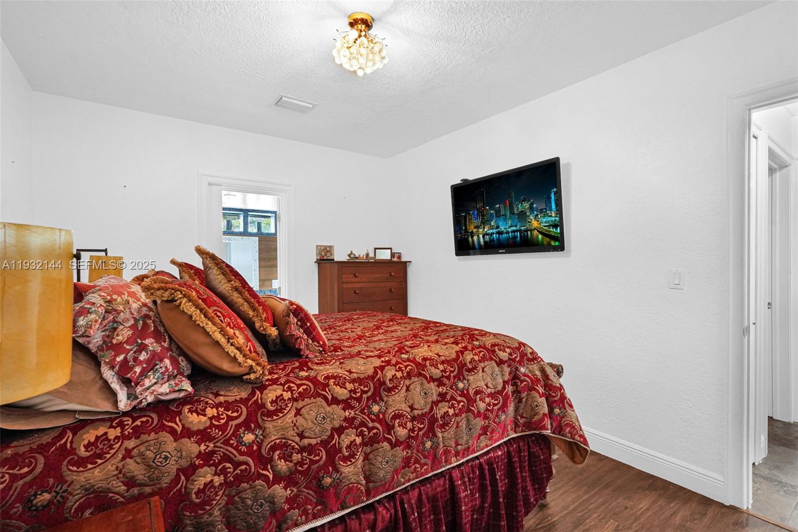 6266 SW 42nd St South Miami, FL 33155