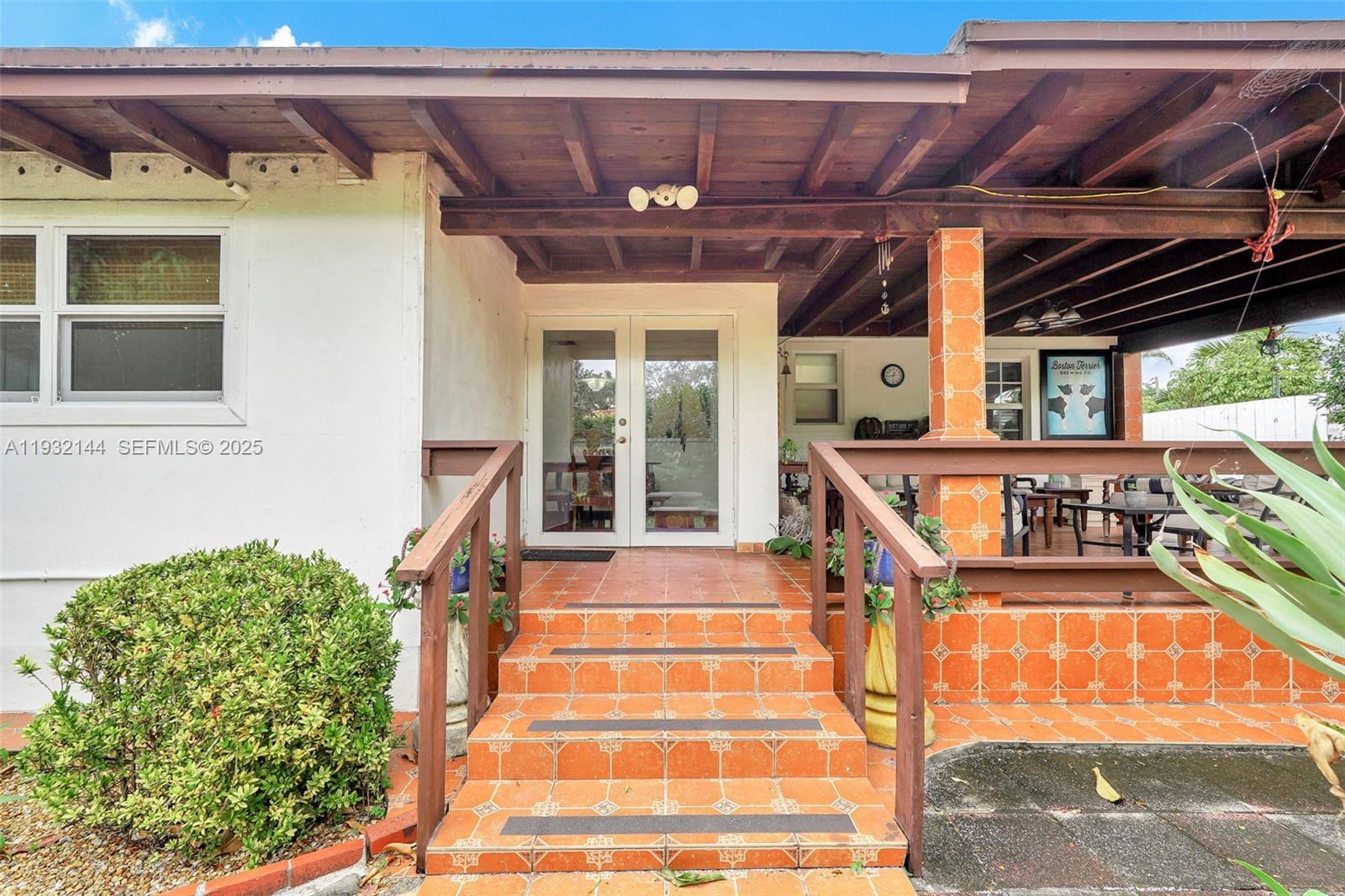 6266 SW 42nd St South Miami, FL 33155