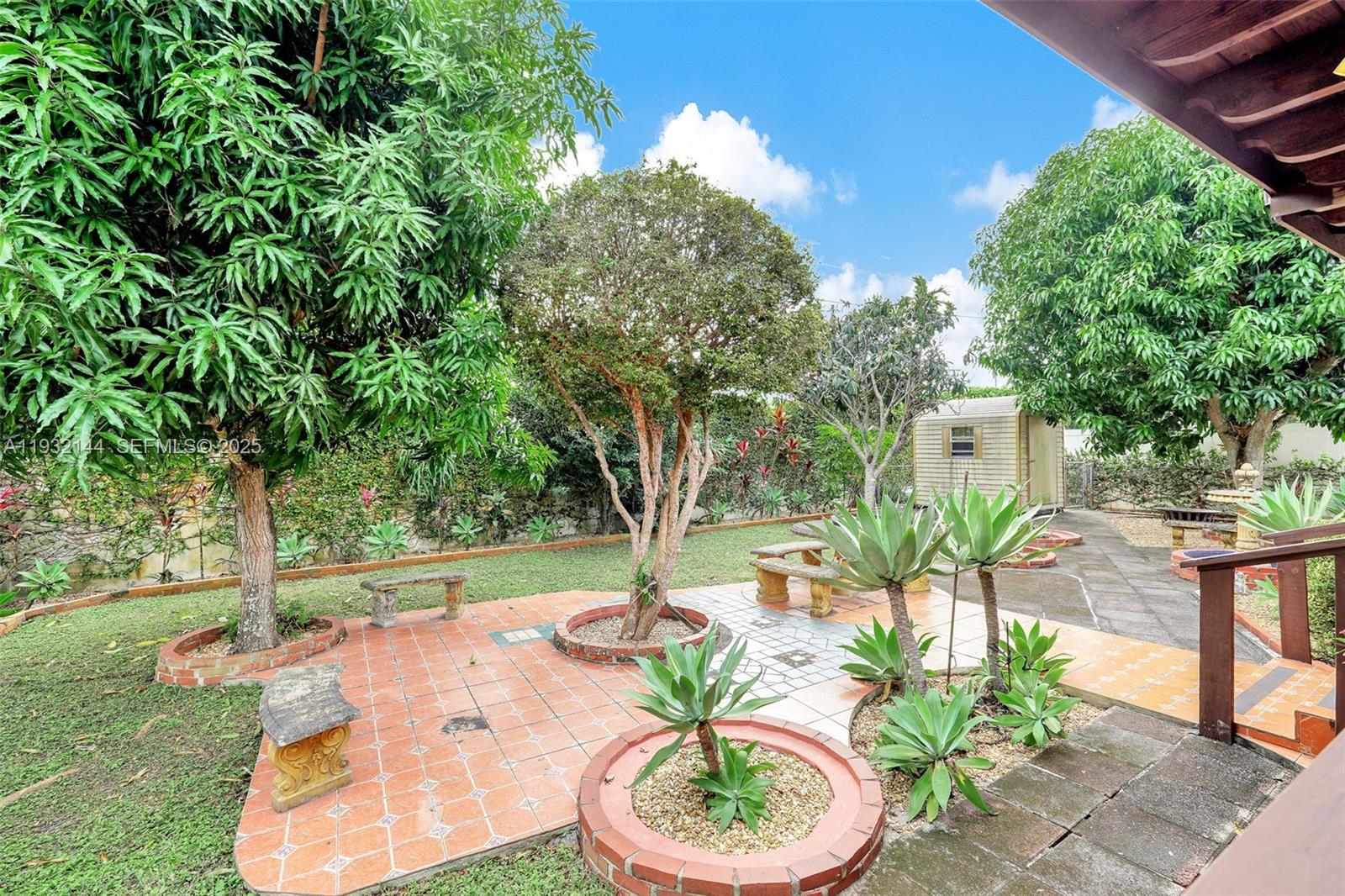 6266 SW 42nd St South Miami, FL 33155