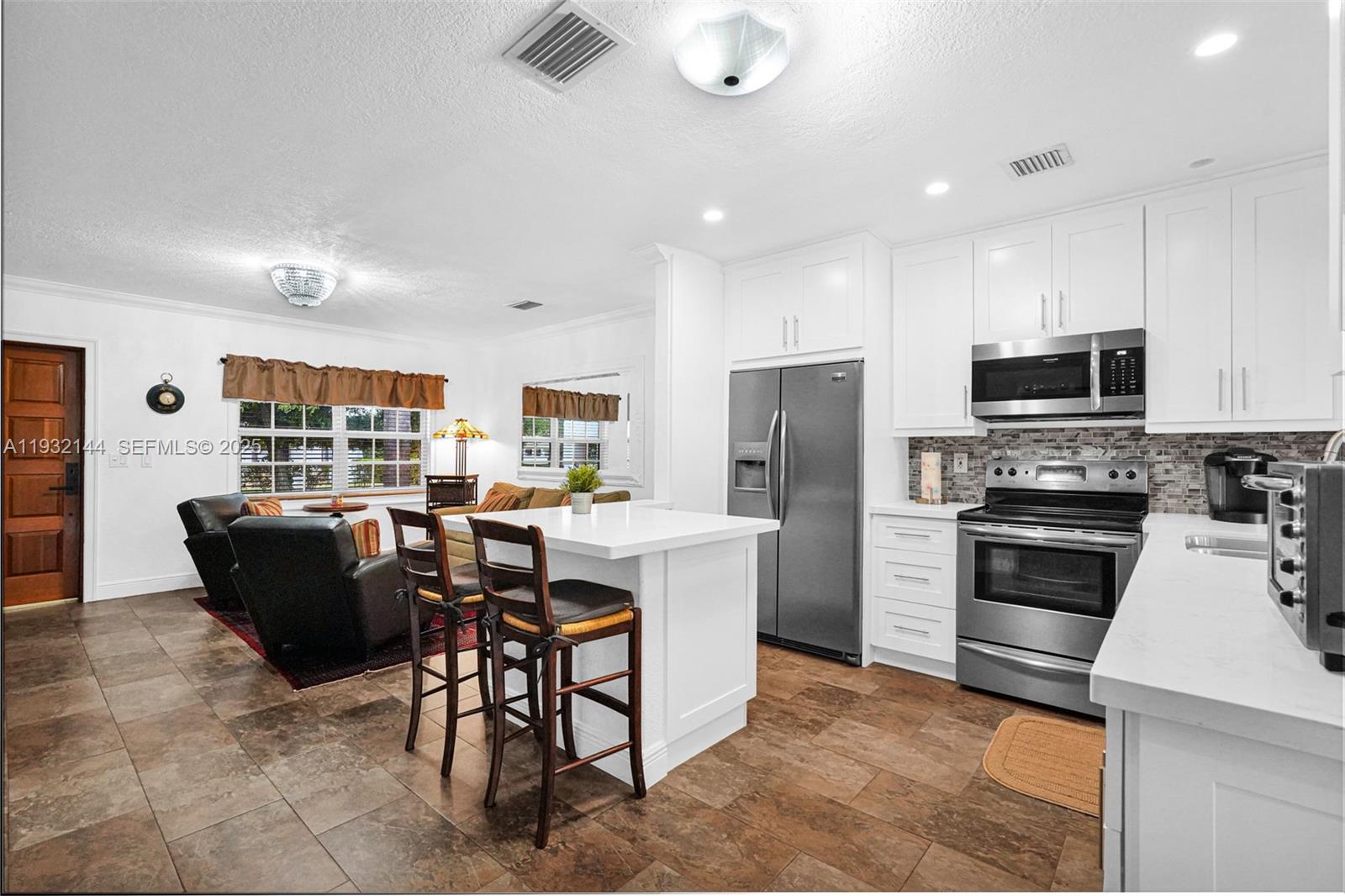 6266 SW 42nd St South Miami, FL 33155