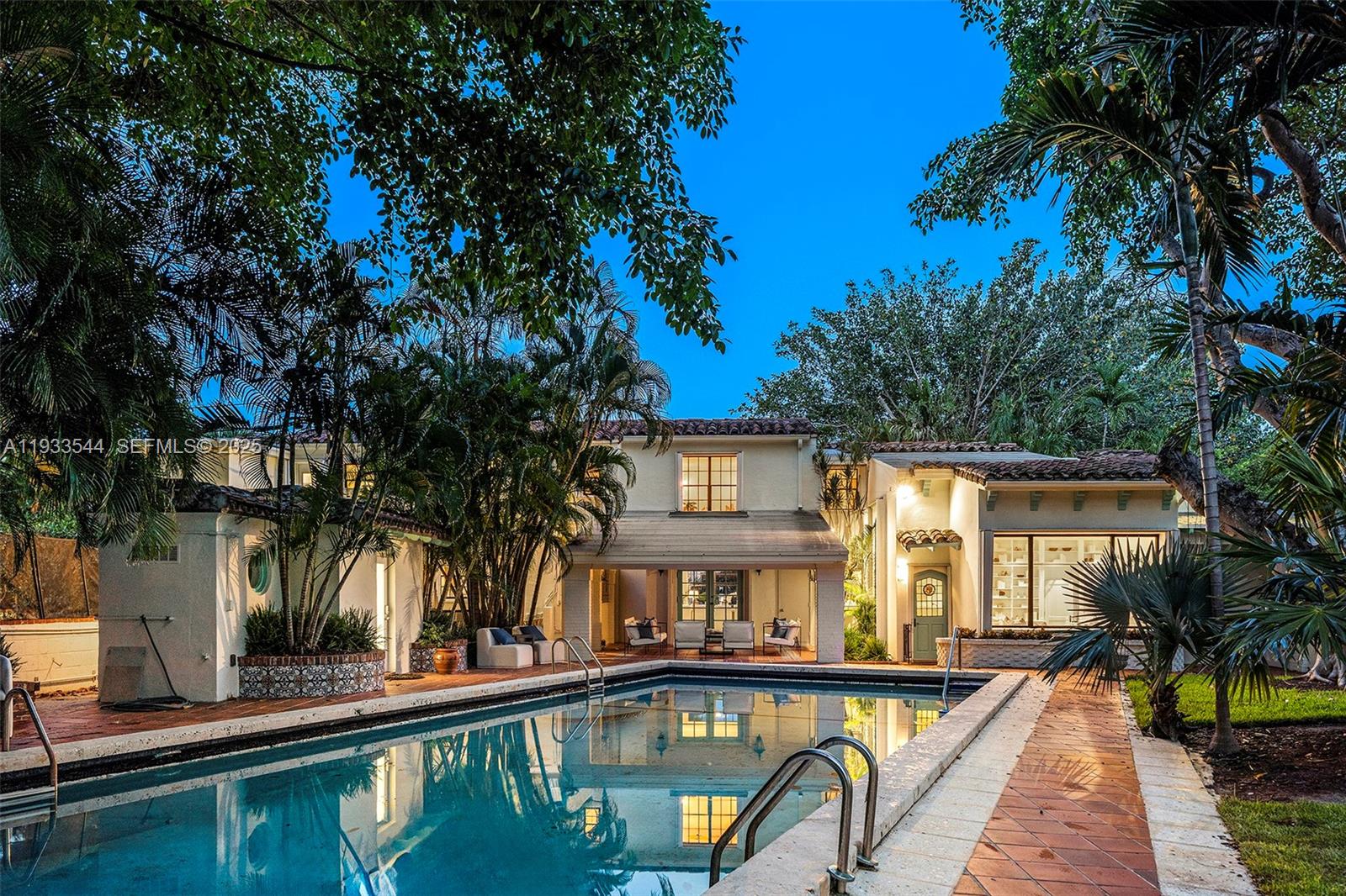 3500 Flamingo Dr Miami Beach, FL 33140