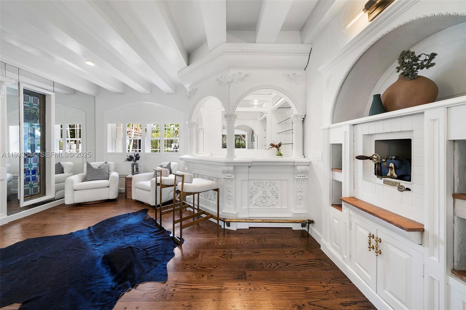 3500 Flamingo Dr Miami Beach, FL 33140