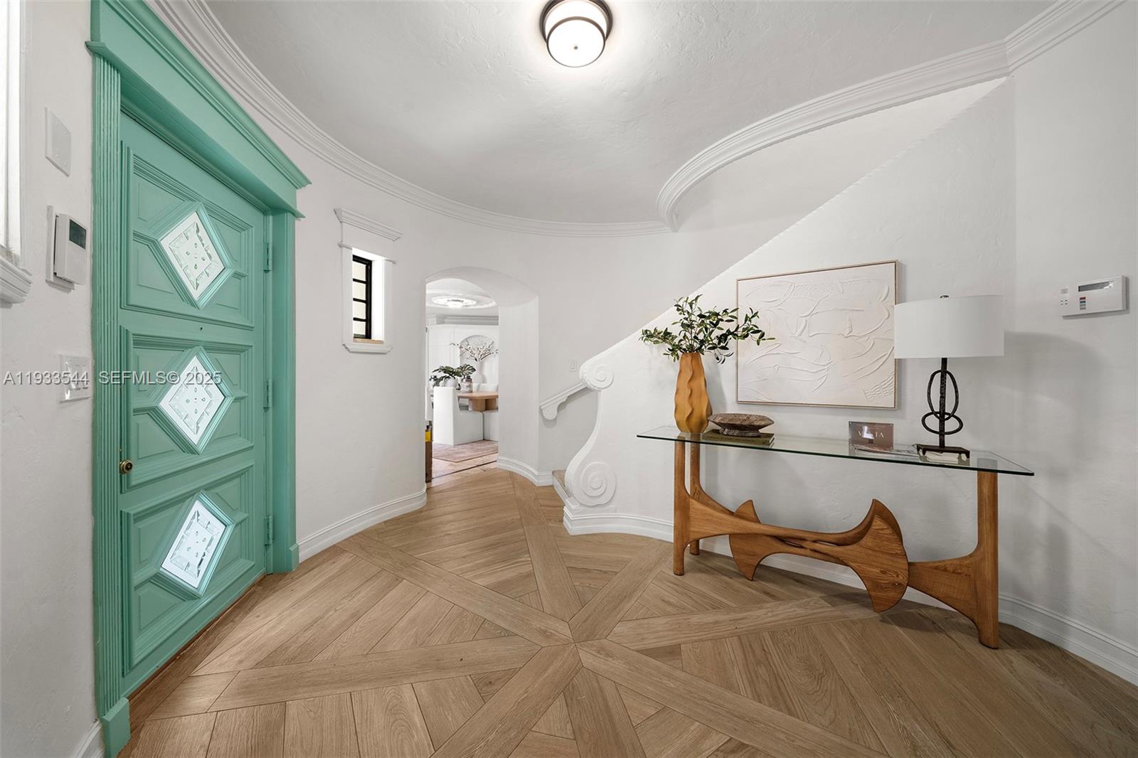 3500 Flamingo Dr Miami Beach, FL 33140