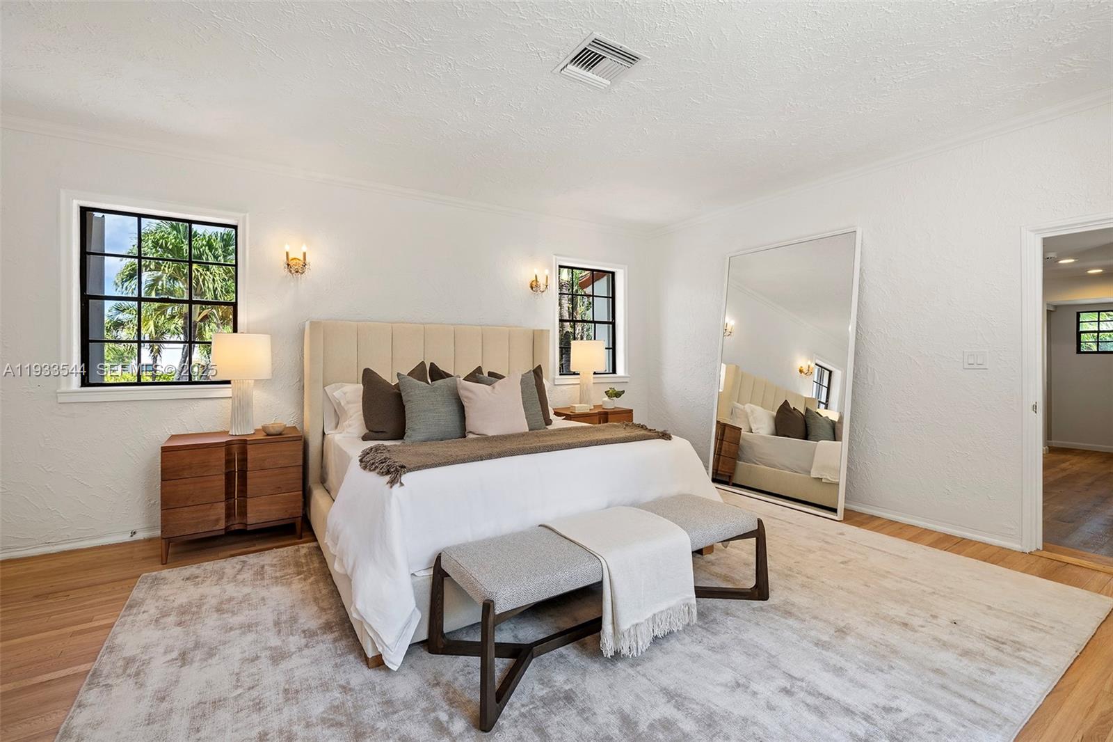 3500 Flamingo Dr Miami Beach, FL 33140