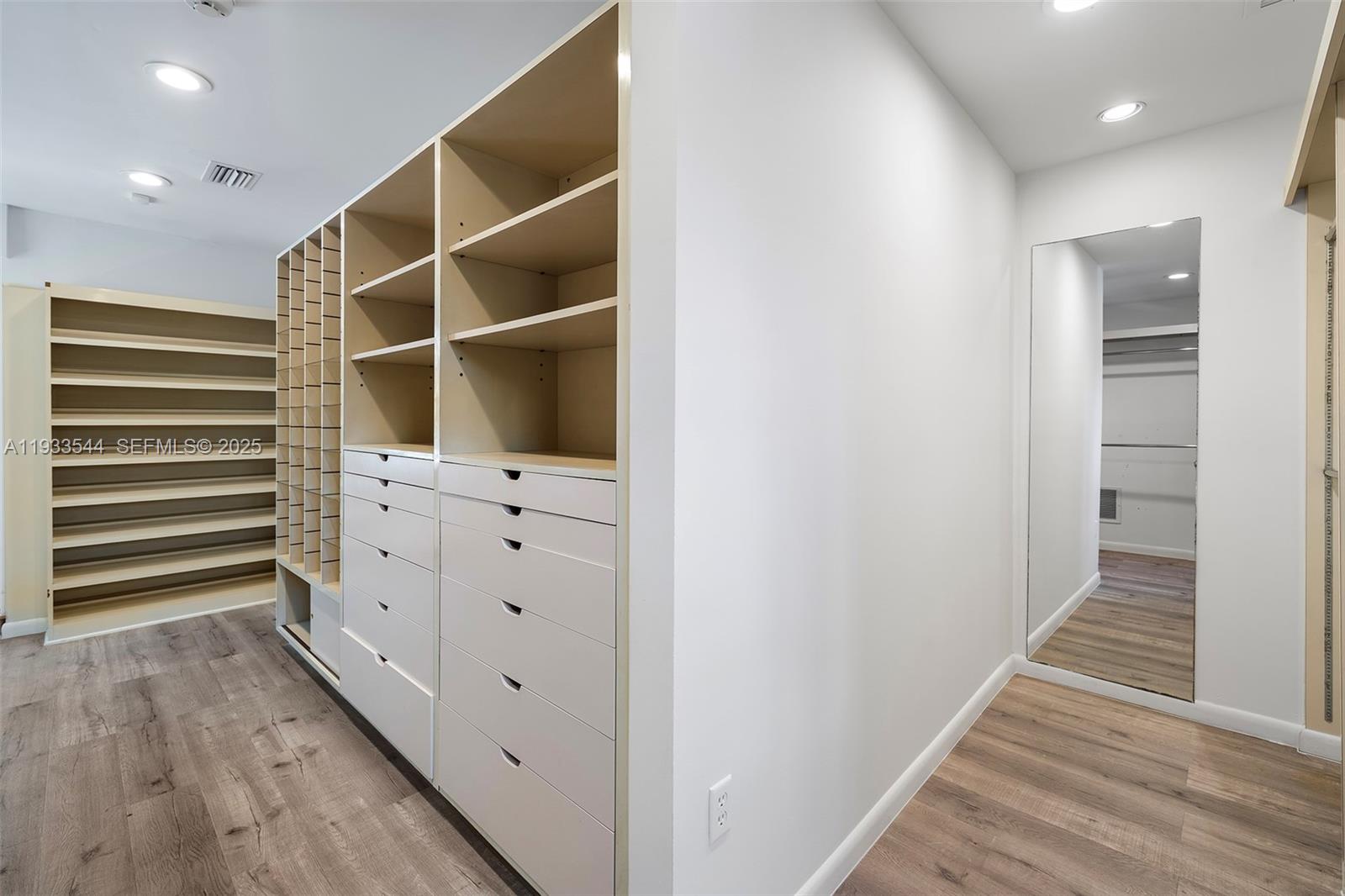 3500 Flamingo Dr Miami Beach, FL 33140