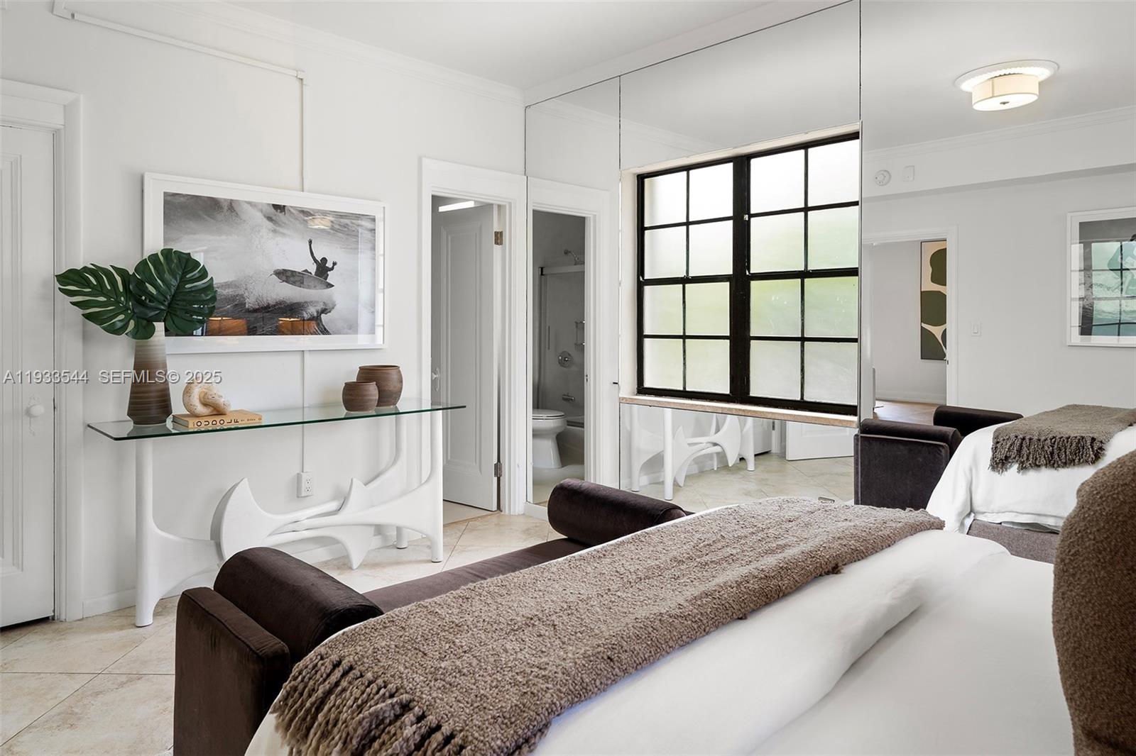 3500 Flamingo Dr Miami Beach, FL 33140