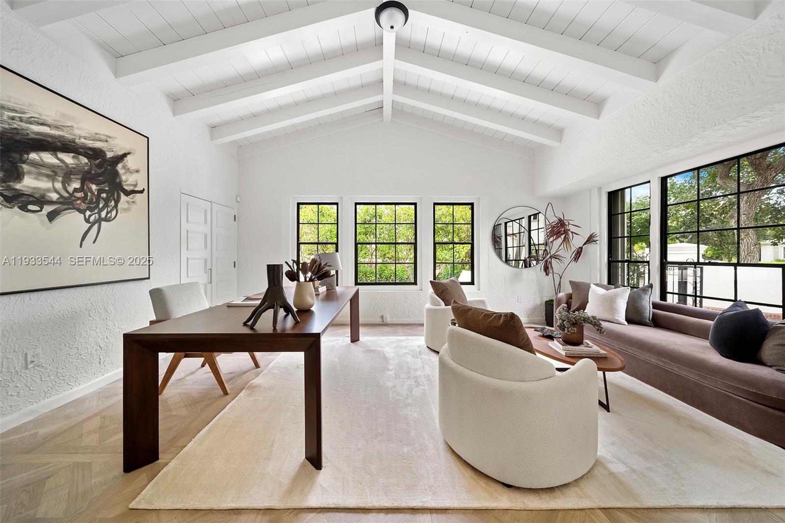 3500 Flamingo Dr Miami Beach, FL 33140