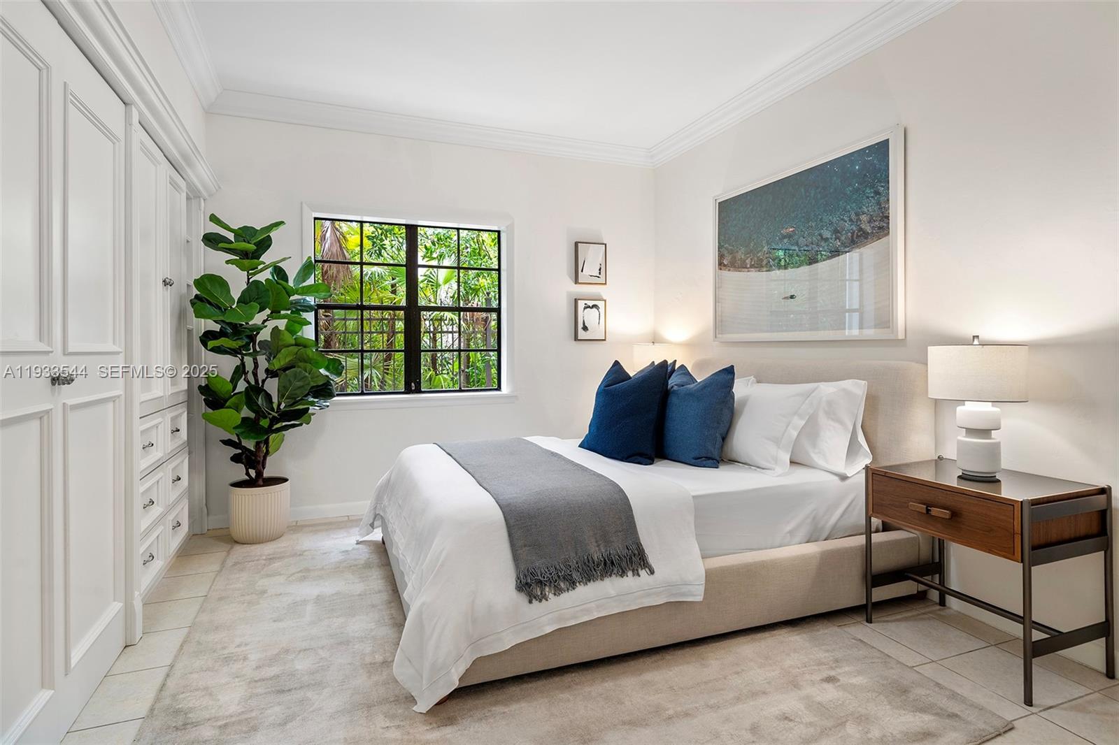 3500 Flamingo Dr Miami Beach, FL 33140