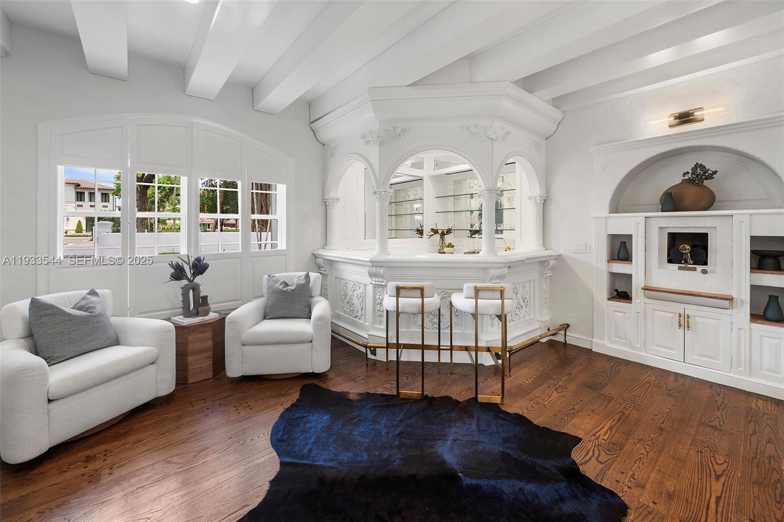 3500 Flamingo Dr Miami Beach, FL 33140