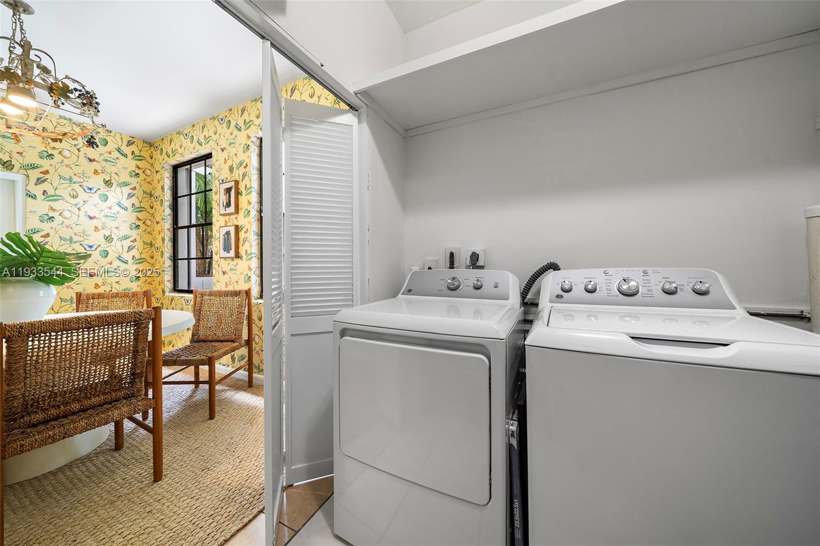 3500 Flamingo Dr Miami Beach, FL 33140