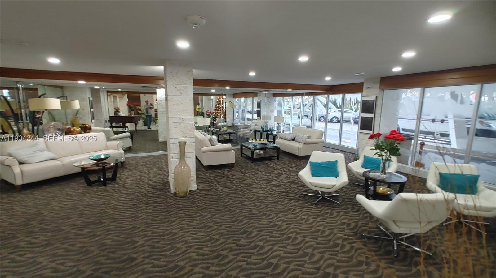 image Winston Towers 50019