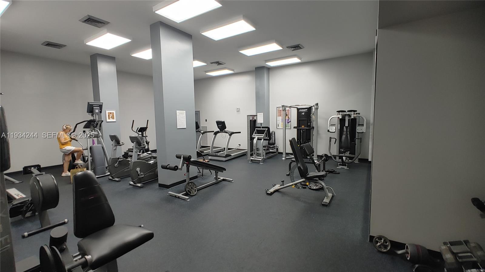 image Winston Towers 50021