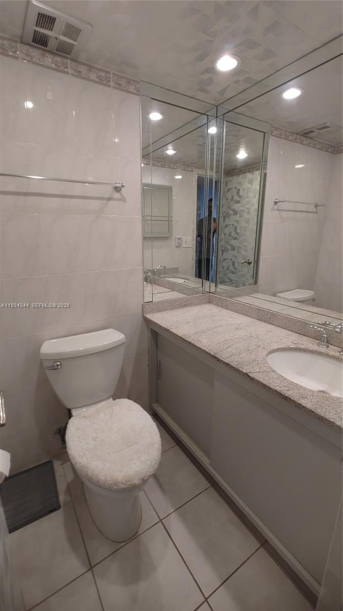 image Winston Towers 5007