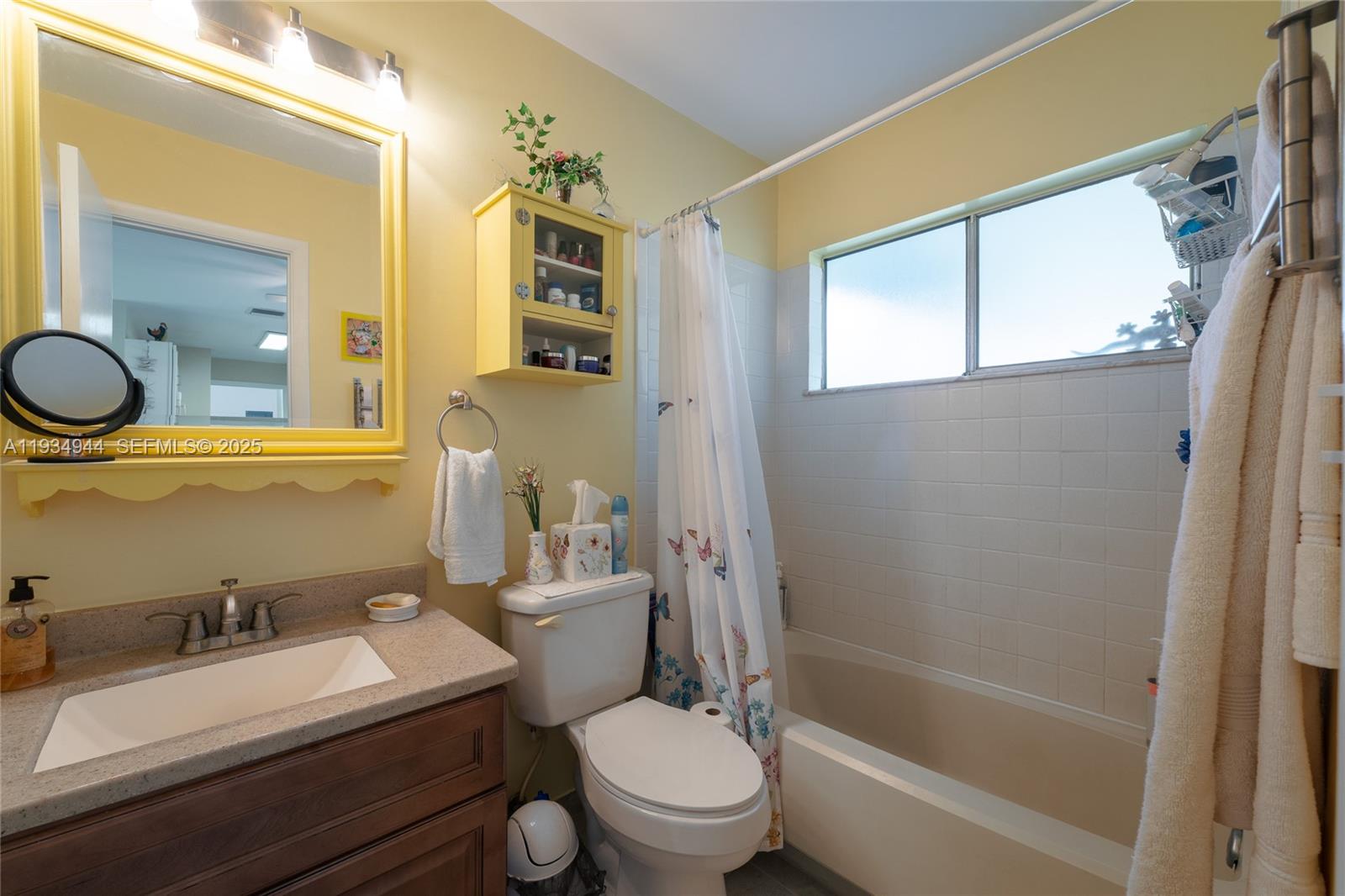 2001 Schooner Dr La Belle, FL 33935