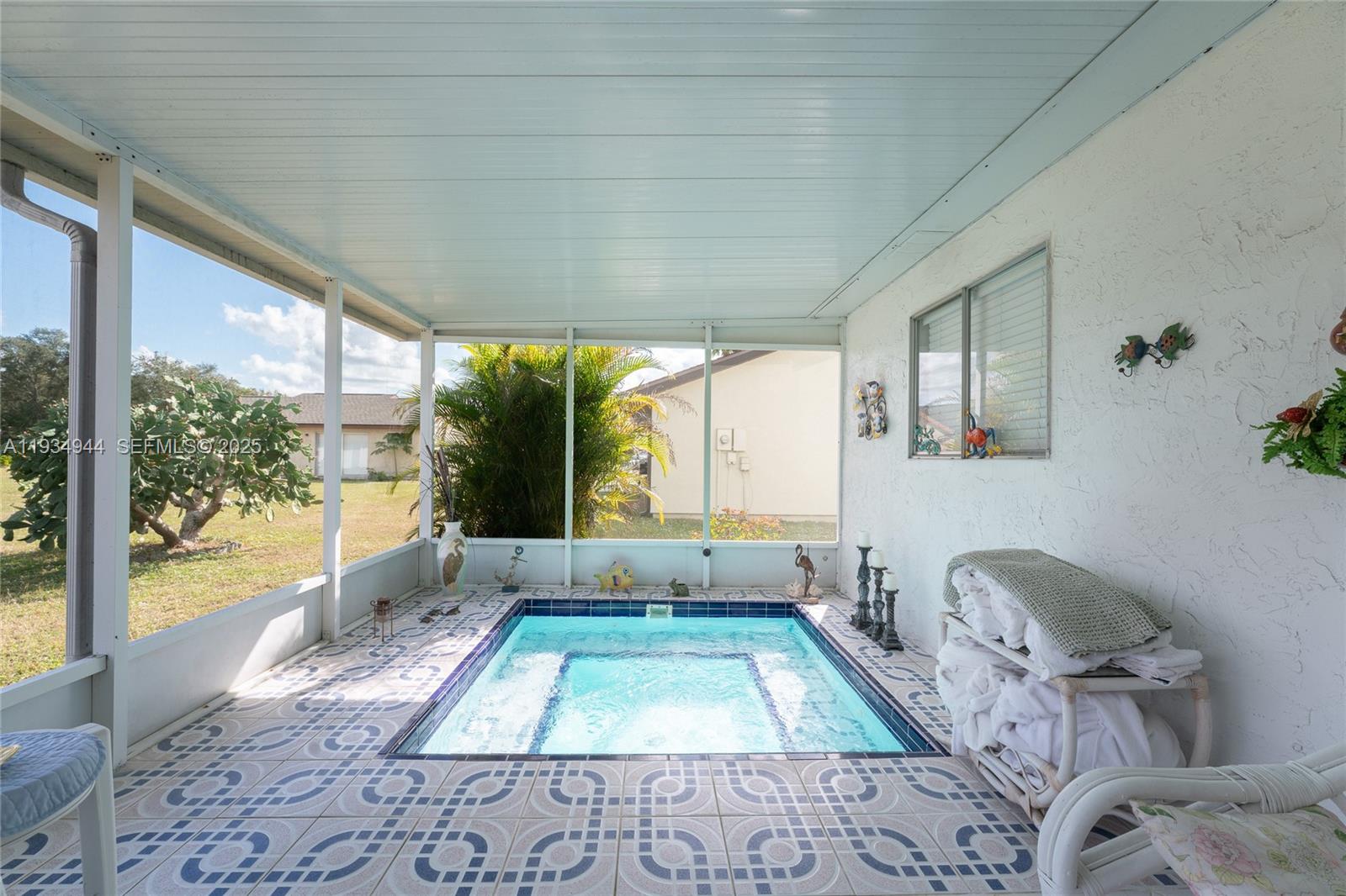 2001 Schooner Dr La Belle, FL 33935