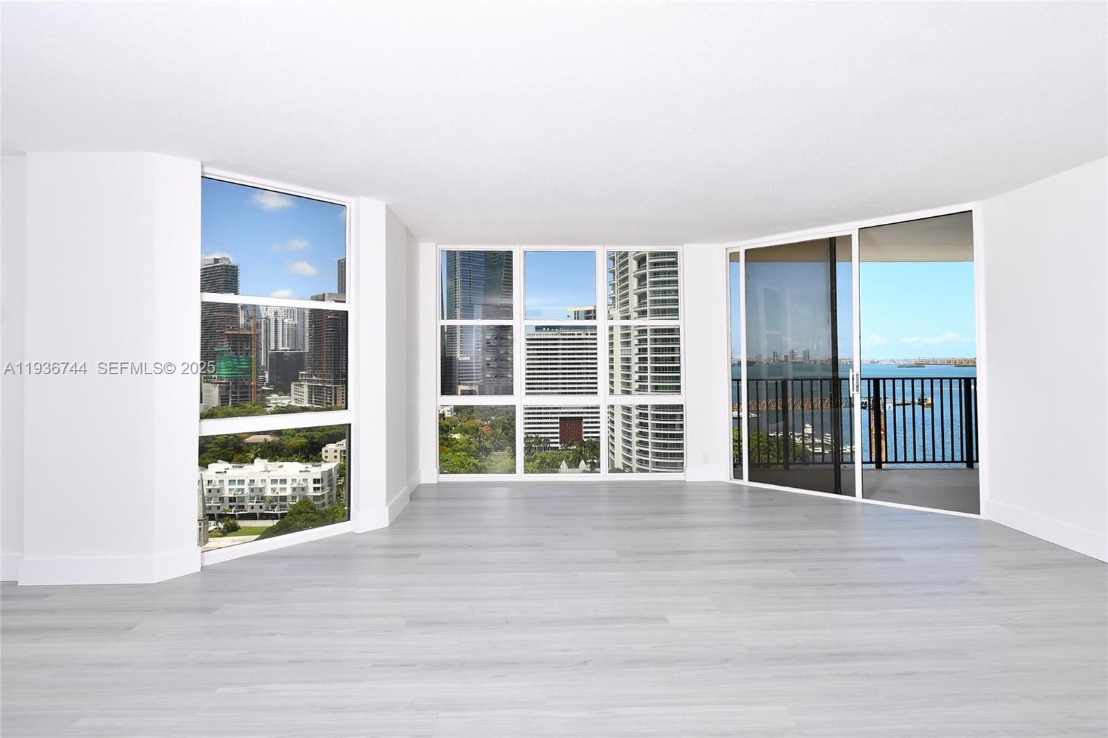 image Brickell Place II3