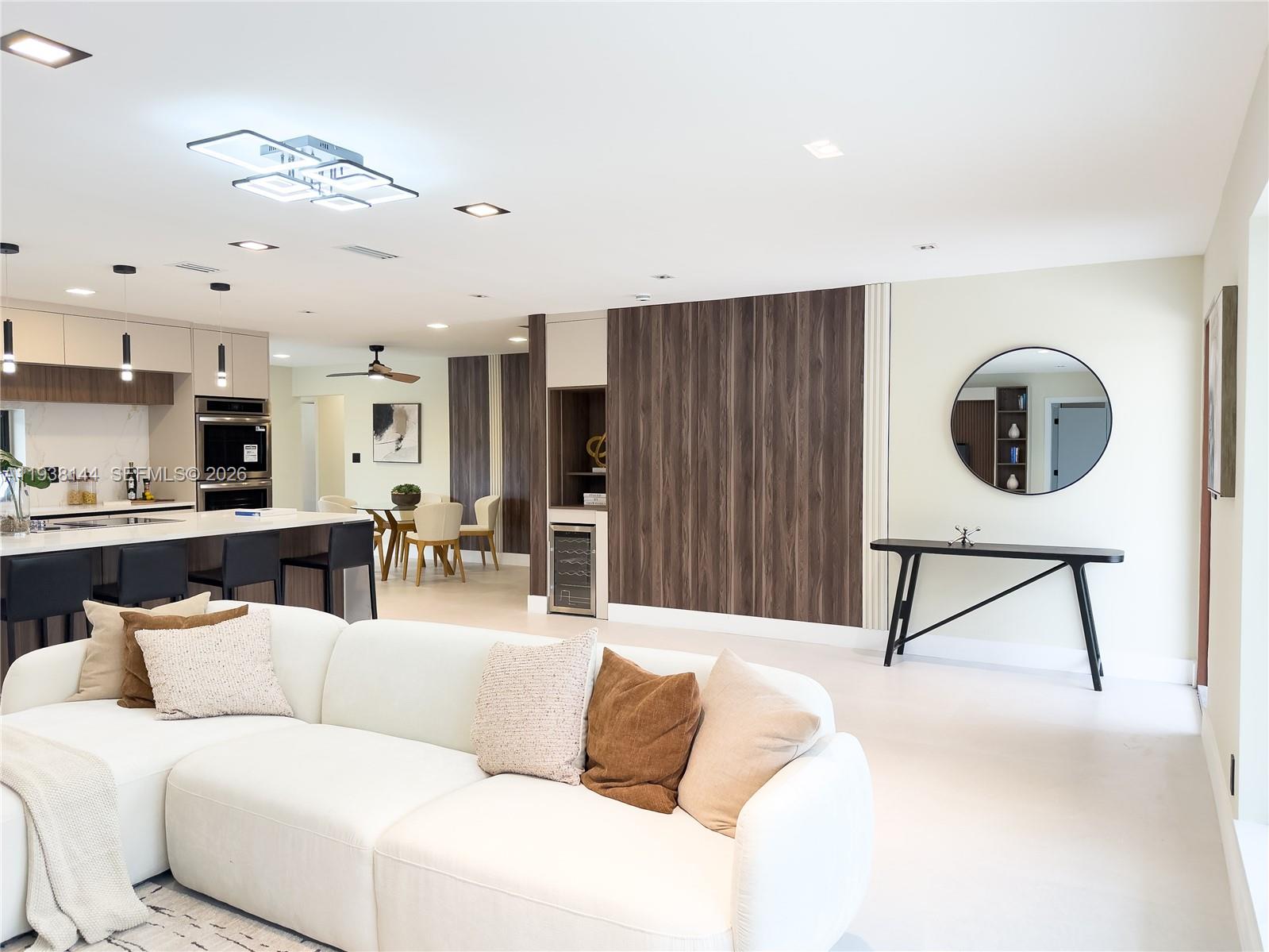 5561 NE 28th Ave Fort Lauderdale, FL 33308