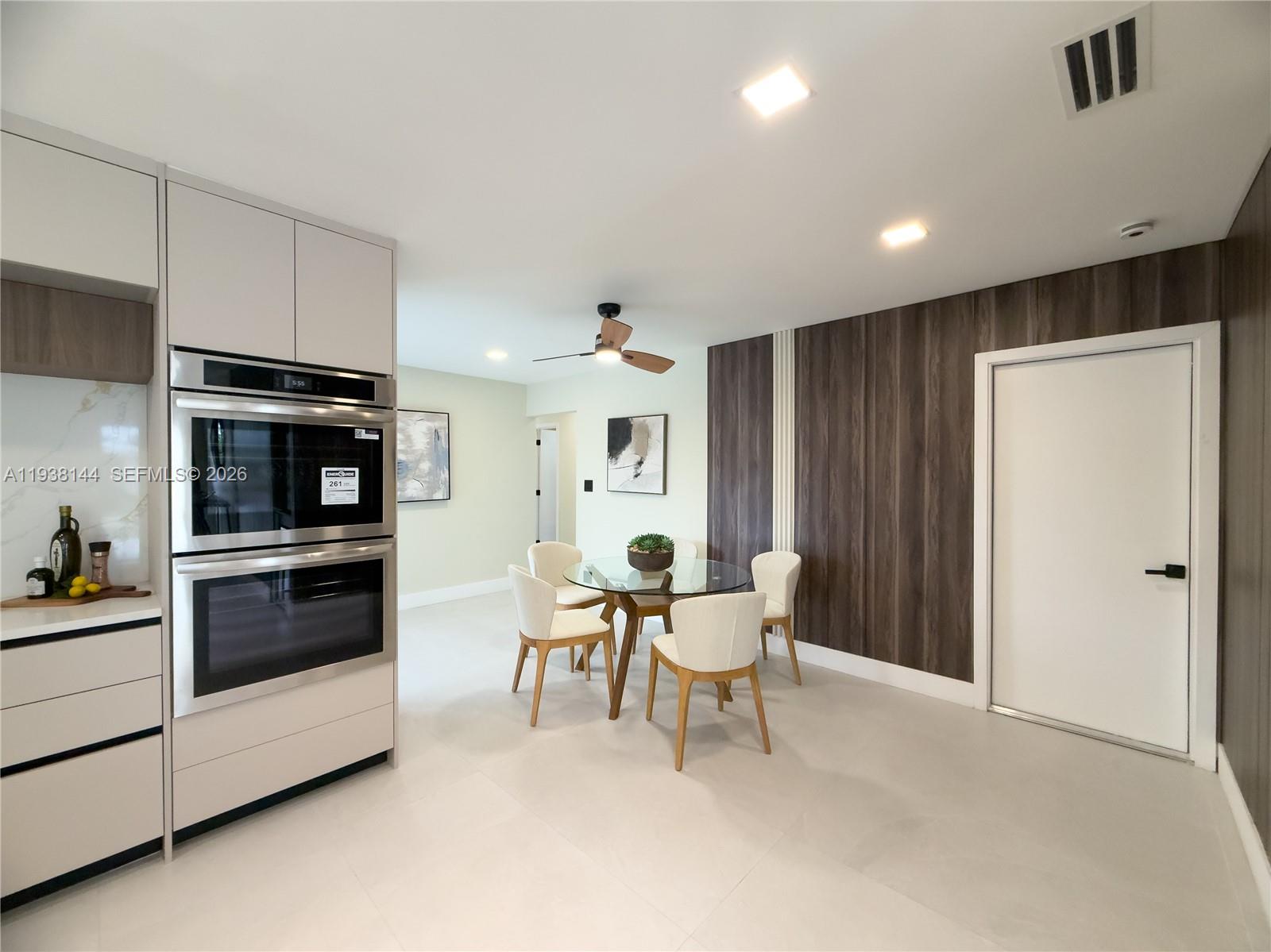 5561 NE 28th Ave Fort Lauderdale, FL 33308