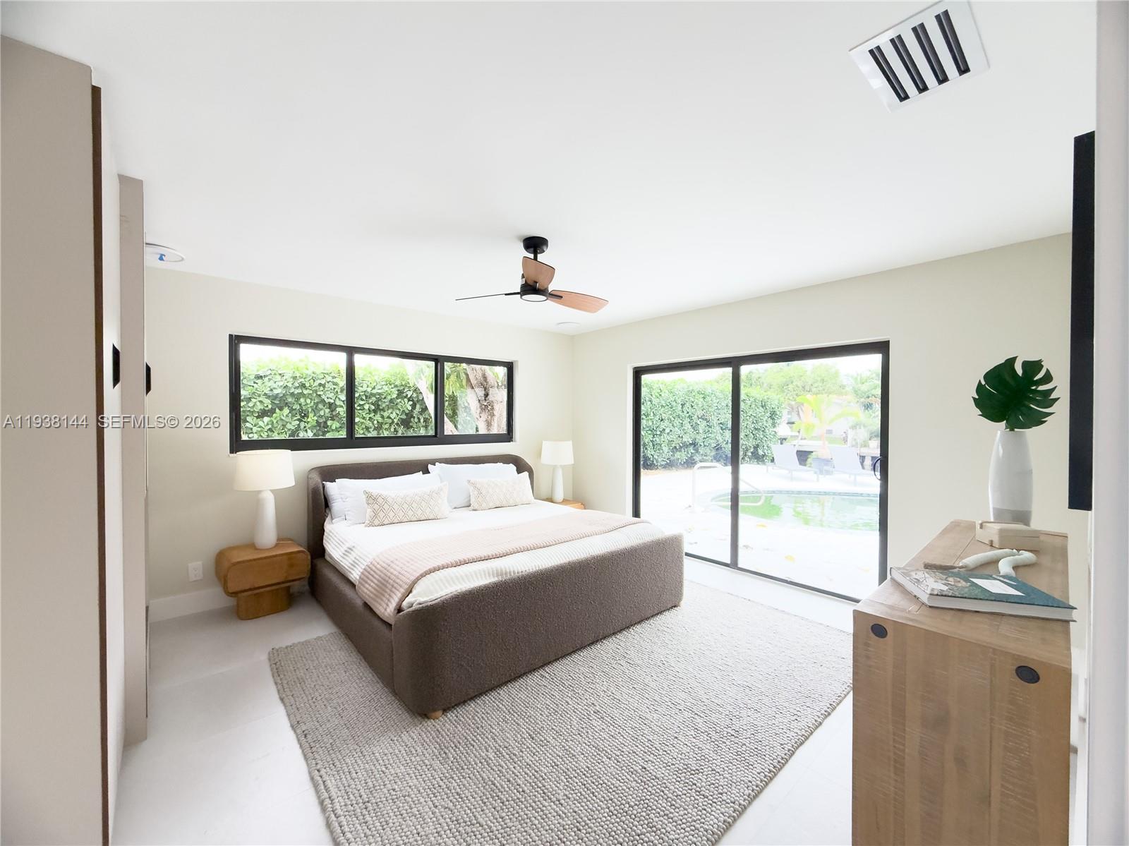 5561 NE 28th Ave Fort Lauderdale, FL 33308