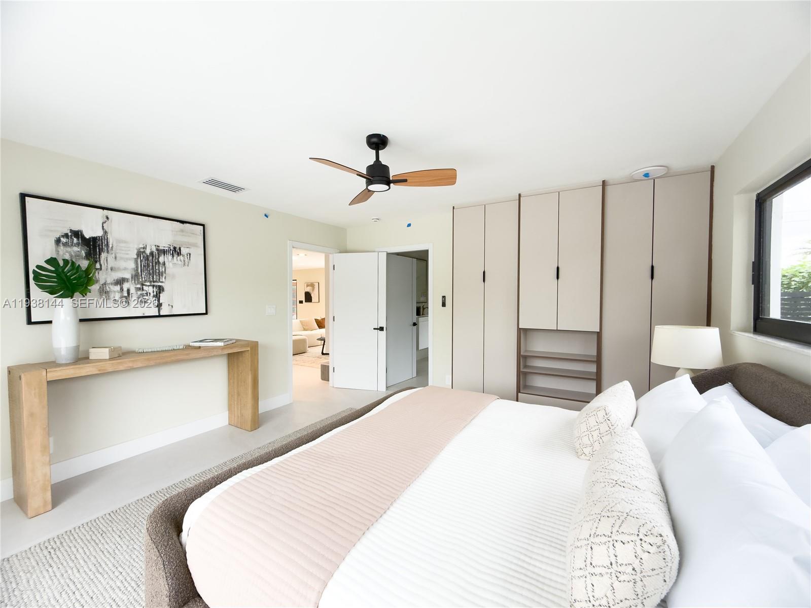 5561 NE 28th Ave Fort Lauderdale, FL 33308