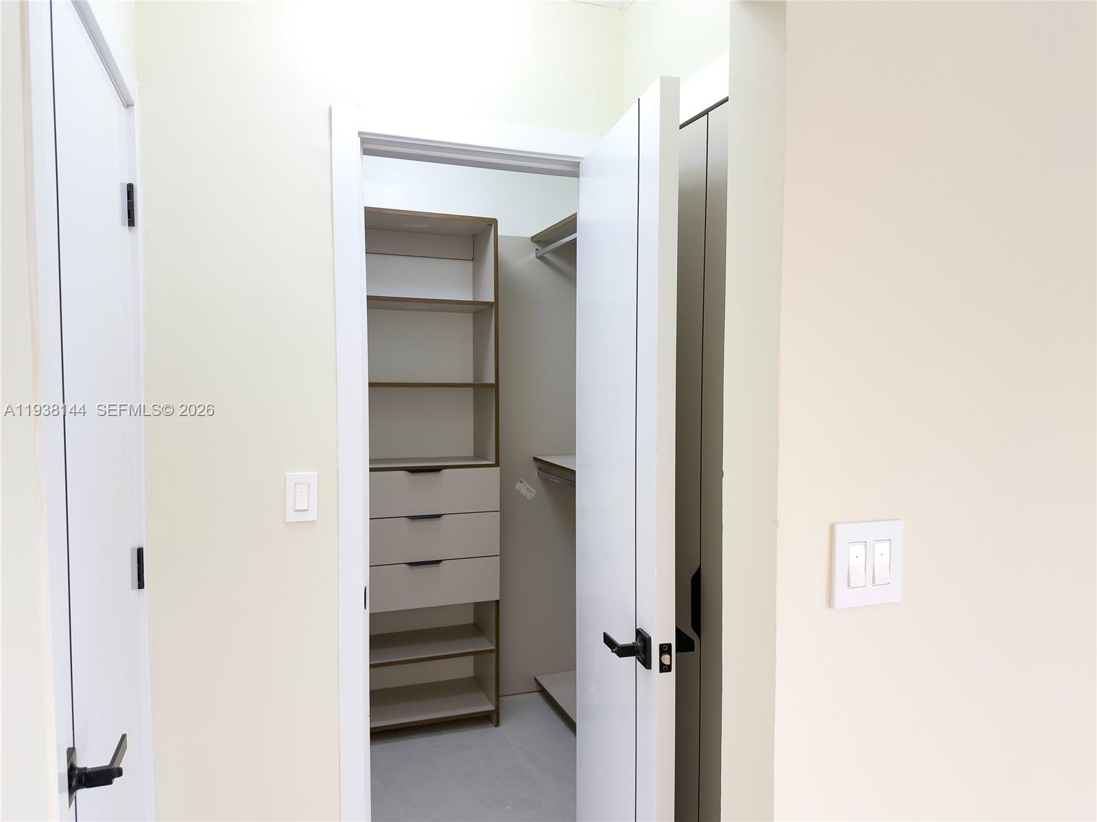 5561 NE 28th Ave Fort Lauderdale, FL 33308